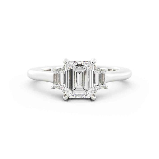 Emerald Cut with Traps and Side Round Diamond