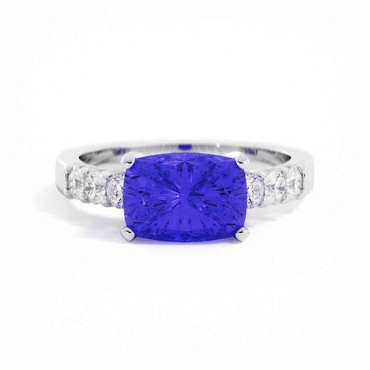 East-West Center Stone Solitaire