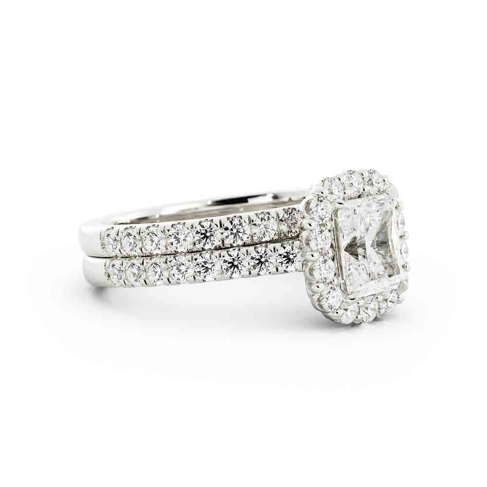 Halo Diamond Ring Set