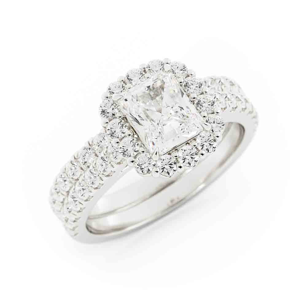 Halo Diamond Ring Set