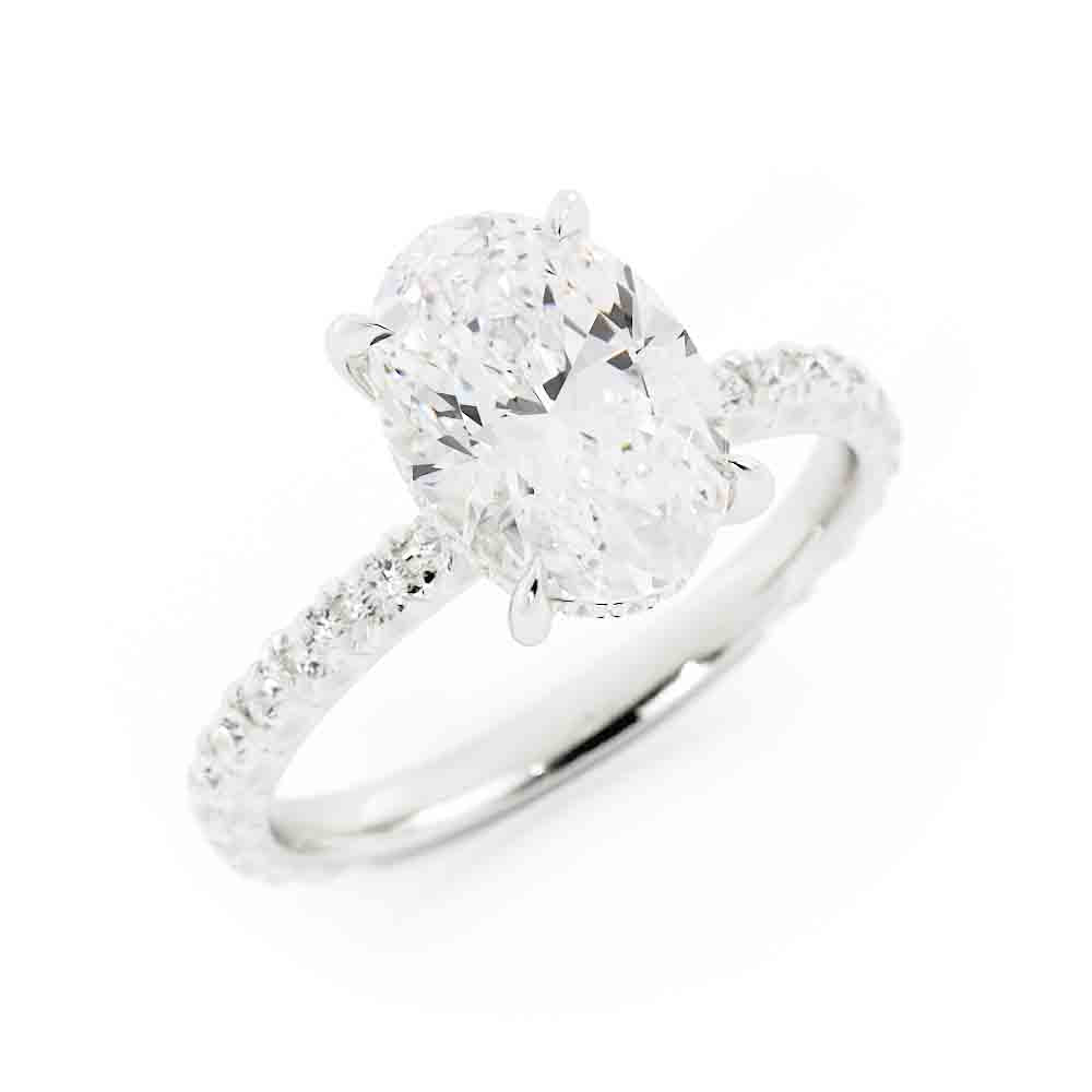 Oval Center with Open Sided Rd Diamonds on Shank