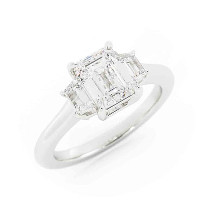 Emerald Cut with Traps and Side Round Diamond