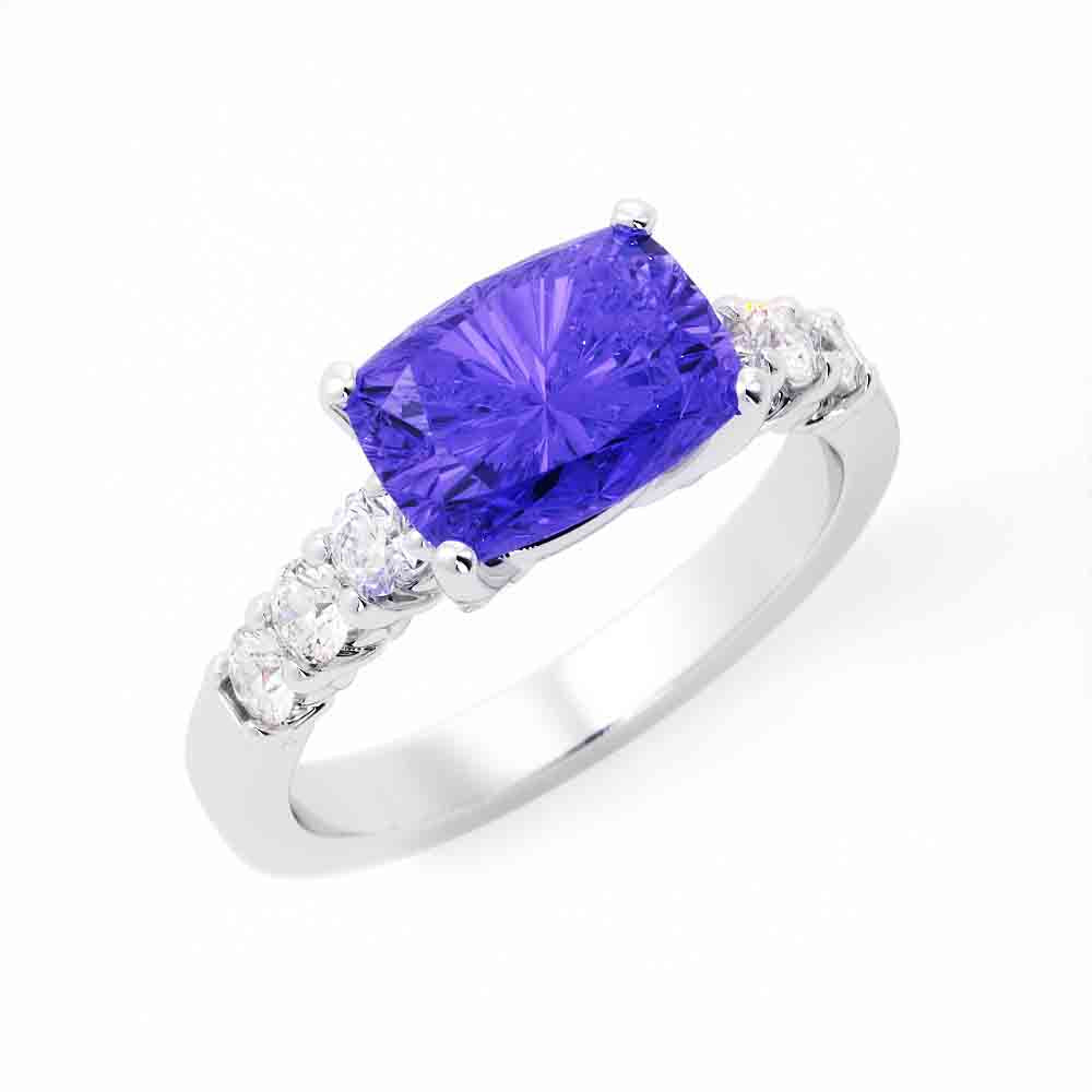 East-West Center Stone Solitaire