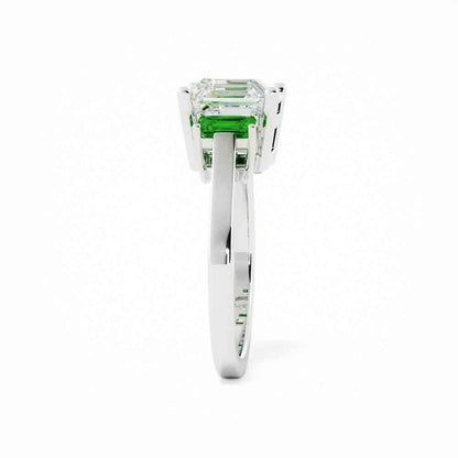 Green Emerald Side Stones With A Square E/C Dia Center