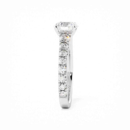 Rd Graduated Diamonds In Engagement