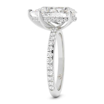 Pear Shaped Center Diamond Ring